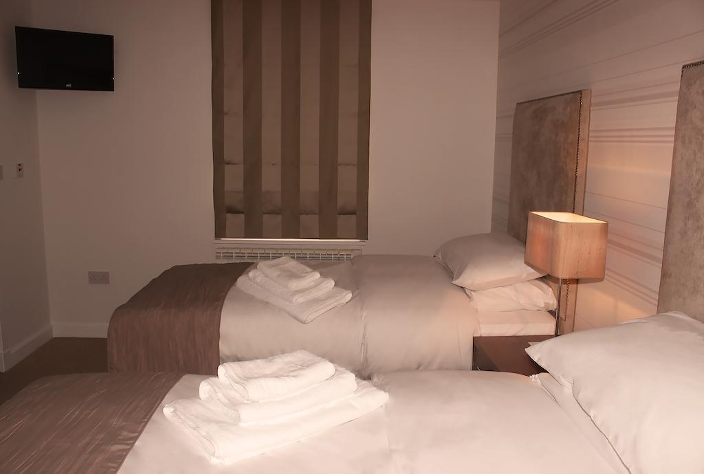 Mccafferty'S Guesthouse Илфорд Номер фото