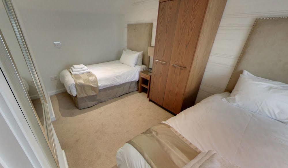 Mccafferty'S Guesthouse Илфорд Экстерьер фото